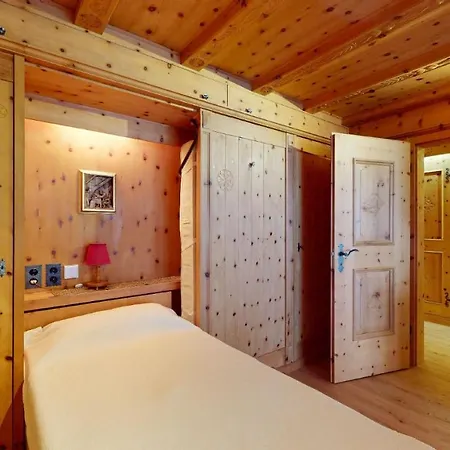 アパート Abitaziun Skyline 201 *